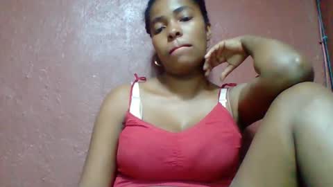 Snapshot of rovaelyah chatting on October 1, 4:06 am rovaelyah online show from October 1, 4:06 am