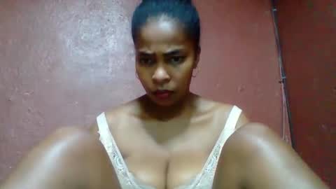 Snapshot of rovaelyah chatting on October 30, 6:05 am rovaelyah online show from October 30, 6:05 am