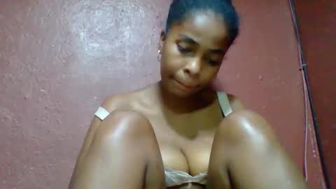 Snapshot of rovaelyah chatting on November 1, 6:17 am rovaelyah online show from November 1, 6:17 am