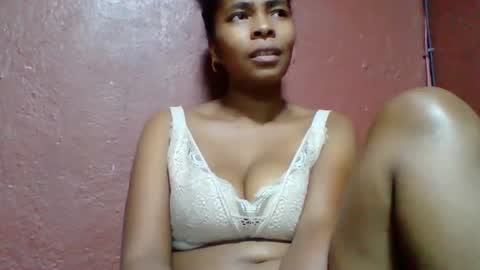 Snapshot of rovaelyah chatting on October 31, 6:15 am rovaelyah online show from October 31, 6:15 am