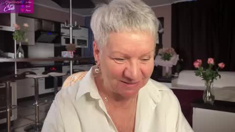 Snapshot of roxana_brooks chatting on February 21, 3:10 pm Roxana online show from February 21, 3:10 pm