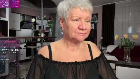Snapshot of roxana_brooks chatting on February 11, 4:02 pm Roxana online show from February 11, 4:02 pm
