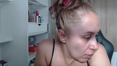 Roxana online show from December 29, 8:37 pm
