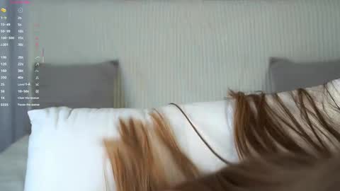 Snapshot of roxannastoo chatting on September 11, 3:29 am roxannastoo online show from September 11, 3:29 am