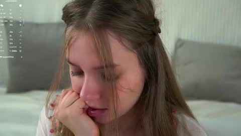 Snapshot of roxannastoo chatting on October 7, 1:21 am roxannastoo online show from October 7, 1:21 am