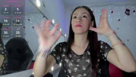 roxanne online show from December 9, 9:27 pm
