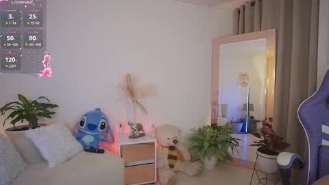  R O X I E  online show from March 27, 2:57 am