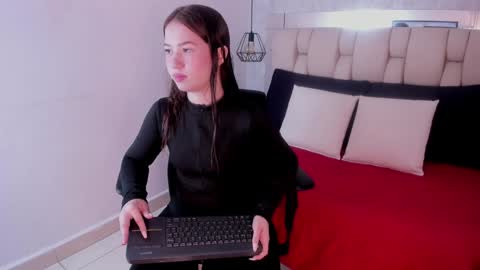 Roxie  online show from December 4, 7:56 pm