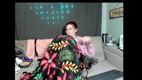 roxihazeleyes online show from March 3, 1:15 pm