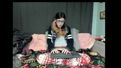 roxihazeleyes online show from January 29, 3:26 pm