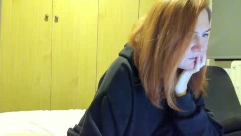 Snapshot of roxxxco chatting on February 3, 6:13 am Tatyana online show from February 3, 6:13 am