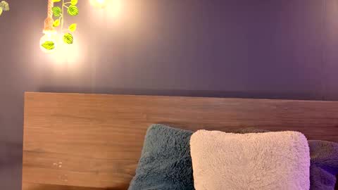 Roxx IG  online show from February 14, 6:15 am