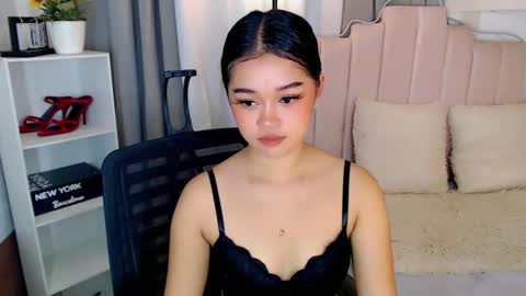 roxxy_blossom online show from September 27, 2:41 am