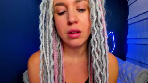 Roxy online show from November 22, 2:25 am