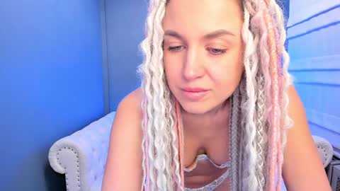 Roxy online show from December 20, 1:14 am