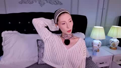 roxanne online show from May 18, 4:07 am