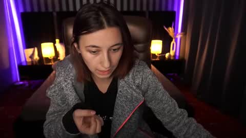 roxy_rayy online show from December 5, 8:55 pm