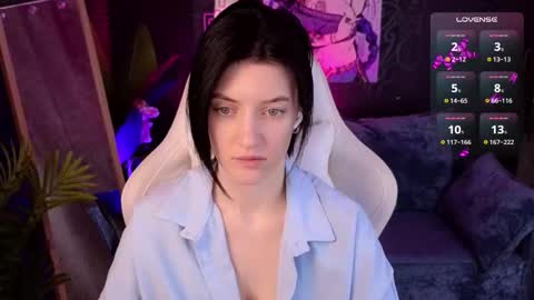 roxy_riot_ online show from November 18, 1:28 am