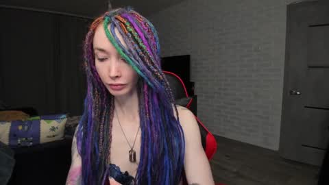 Roxy online show from December 17, 7:04 pm