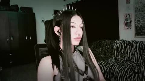 Roxy Independient model Help me to reach 50 thumbs up online show from March 28, 12:55 am