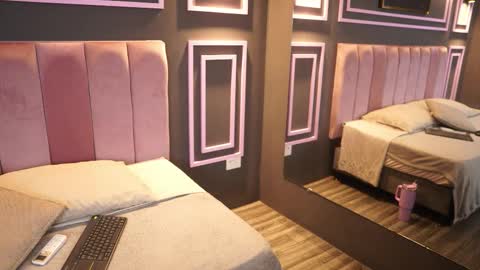 Roxy  online show from November 6, 12:11 pm