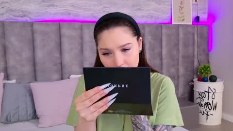 Roxy online show from January 19, 5:05 am