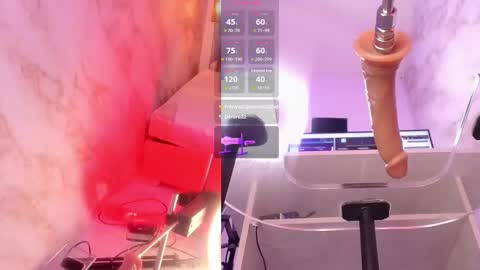 Snapshot of roxylicious_ chatting on September 15, 12:57 pm roxylicious_ online show from September 15, 12:57 pm