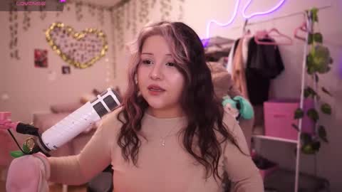 roxysuh online show from November 28, 8:17 am