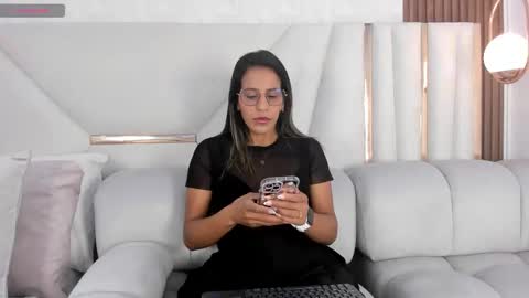 rubi  online show from September 17, 12:58 pm