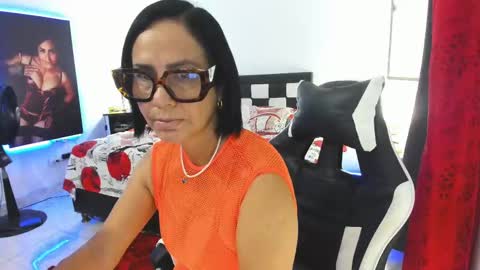 Snapshot of rubybonnet_ chatting on September 9, 8:47 am Ruby bonnet online show from September 9, 8:47 am