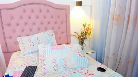 rubyreyes online show from October 15, 1:25 pm