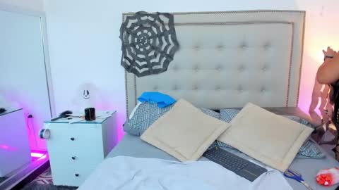 rubyreyes online show from October 28, 1:50 pm