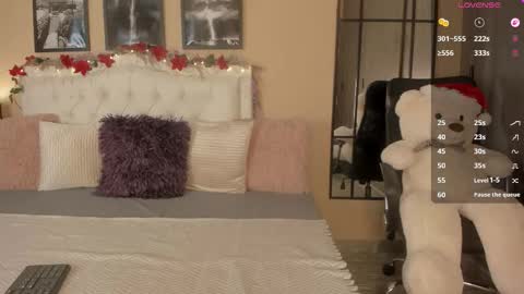 ruby ross online show from December 20, 10:36 pm