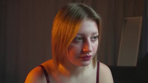 Mila online show from November 28, 4:26 am