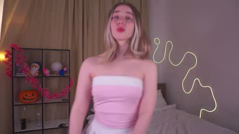 Eva online show from November 24, 11:51 pm