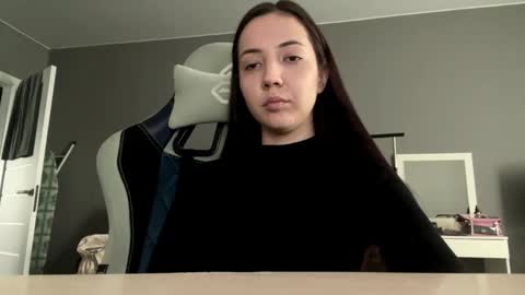 Ayza online show from March 2, 8:43 am