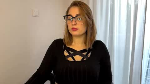 Nika online show from October 7, 1:15 pm