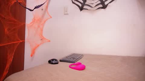 Samantha online show from October 25, 3:47 am