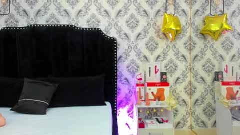 Snapshot of saara_brown chatting on January 17, 12:21 pm Saara Brown online show from January 17, 12:21 pm