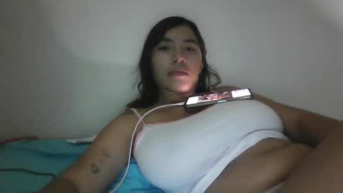 Snapshot of saavaghechick chatting on December 12, 11:47 pm Jeane online show from December 12, 11:47 pm