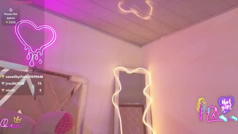 saaya_tay online show from March 3, 7:25 am