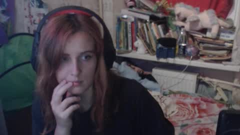 Snapshot of sabochka888 chatting on October 20, 7:11 am sabochka888 online show from October 20, 7:11 am