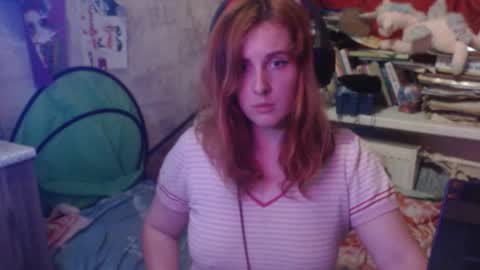 Snapshot of sabochka888 chatting on October 16, 7:33 am sabochka888 online show from October 16, 7:33 am