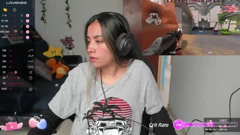 Snapshot of sabrina_chester_02 chatting on January 28, 6:07 pm Angie  online show from January 28, 6:07 pm