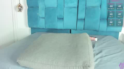 Snapshot of sabrina_hills chatting on October 27, 7:30 pm Sabrina  online show from October 27, 7:30 pm