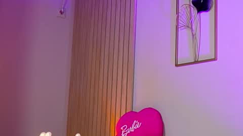 Snapshot of sabrinajadex chatting on September 28, 6:20 am SabrinaJade online show from September 28, 6:20 am