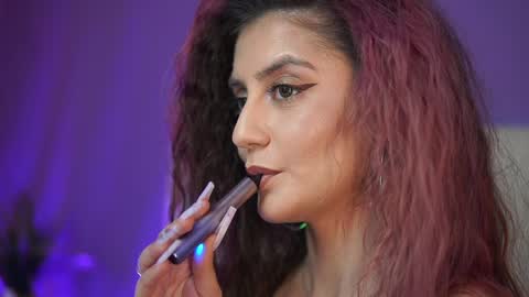  Sabrina  online show from March 28, 9:35 pm