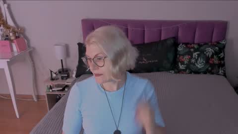 Sabrina MacMarren online show from December 24, 5:38 am