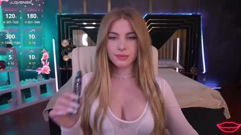 Snapshot of sabrinamuse chatting on September 28, 9:31 pm Sabrina online show from September 28, 9:31 pm