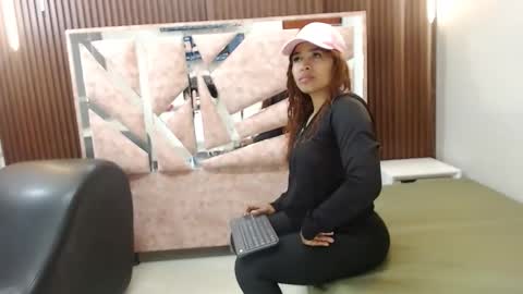 Snapshot of sabrinaroosa202cl chatting on October 23, 12:11 pm sabrinaroosa202cl online show from October 23, 12:11 pm